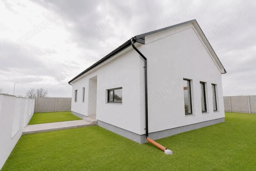 Casă cu 4 camere cu Teren 500 Mp în Sânmihaiu German