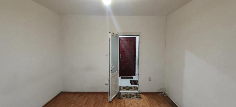 Garsonieră decomandată în Exterior Vest