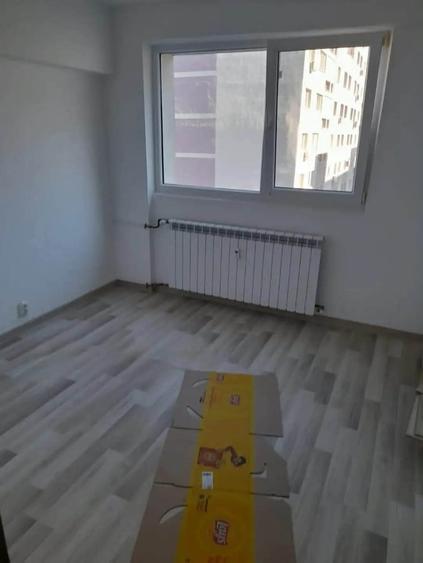 Apartament cu 3 camere decomandat în 1 Decembrie 1918