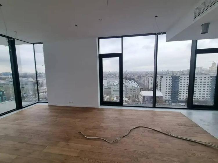 Apartament cu 4 camere decomandat în Cotroceni