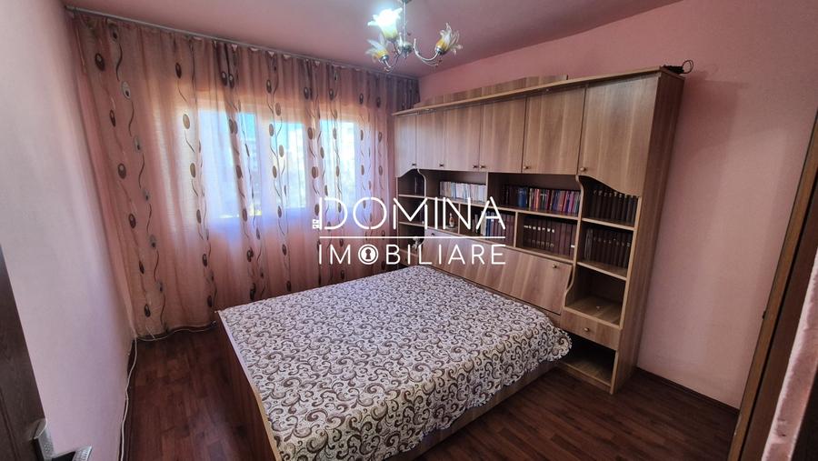 Vânzare apartament 3 camere, et. 2, situat în Rovinari, str. Plopilor - 3