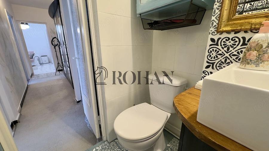 Apartament cu 3 camere decomandat în Cetate