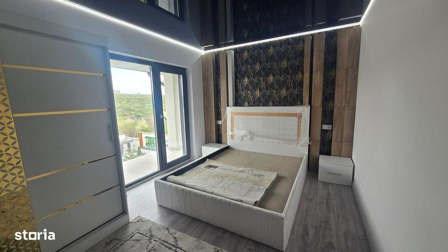 Casă cu 4 camere în Breazu