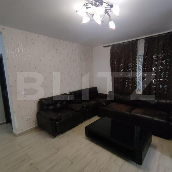 Casă individuală cu 5 camere cu Canalizare în Copou