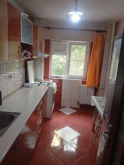 Apartament cu 2 camere decomandat în Rahova