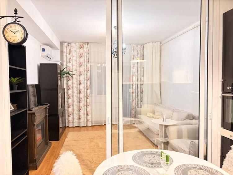 Apartament cu 2 camere decomandat, mobilat în Roșu