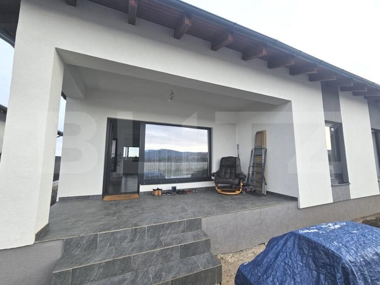 Casă individuală cu 3 camere cu Teren 500 Mp în Tărlungeni
