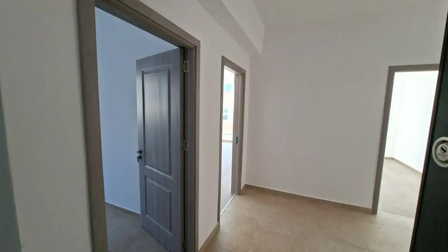 Apartament cu 3 camere decomandat în Theodor Pallady