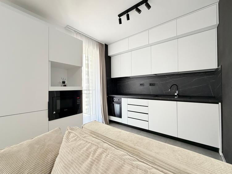 Apartament cu 3 camere în Lipovei