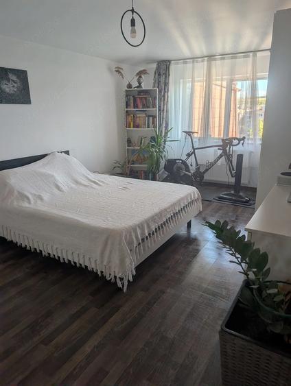Apartament cu 2 camere decomandat în Între Lacuri