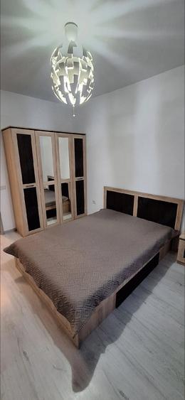 Inchiriez 2 camere tip Studio apartament parcare privata Garsoniera Bucure?ti Militari - 1