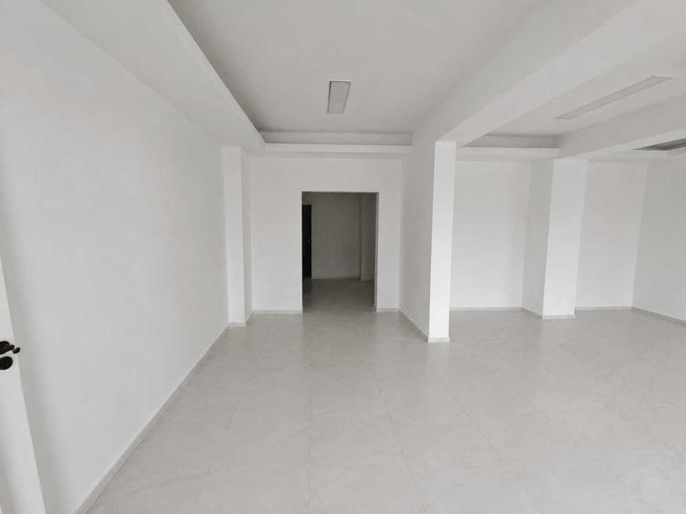 Spațiu comercial, de 72 mp, în Alexandru cel Bun