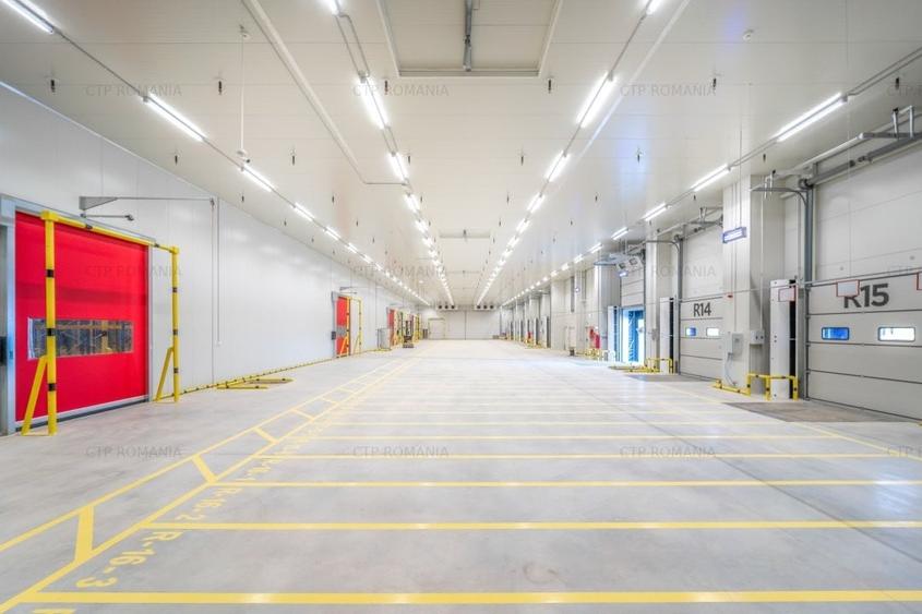 Spațiu industrial, de 440 mp, în Est