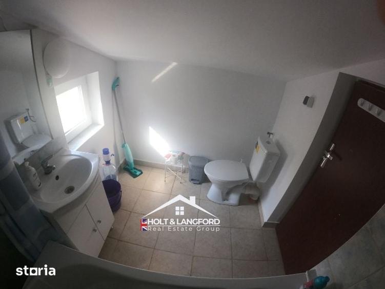 Casă cu 3 camere cu Teren 1492 Mp în Vadu Săpat