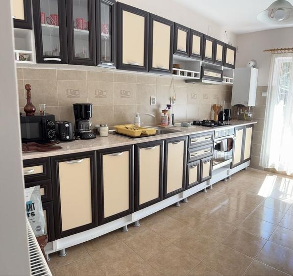 Casă cu 2 camere în Central