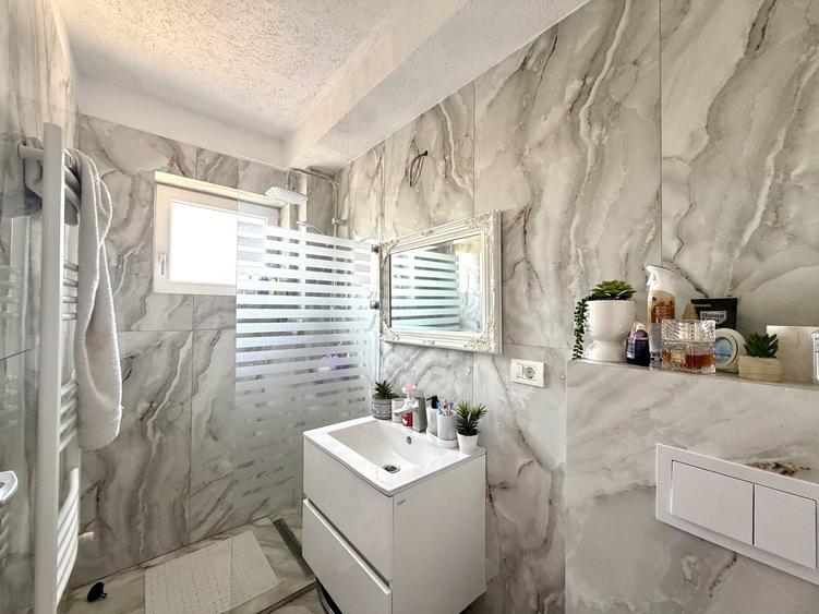 Duplex cu 3 camere cu Teren 150 Mp în Sânandrei
