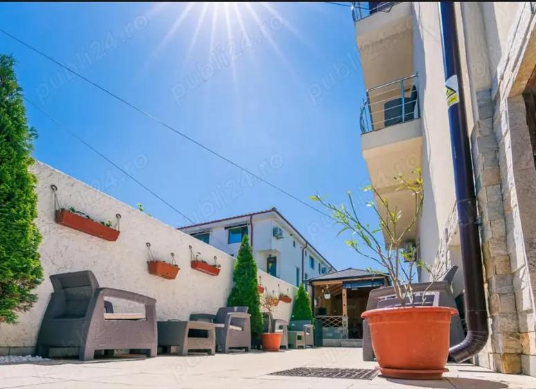 Casă cu 6 camere cu Teren 257 Mp în Vama Veche