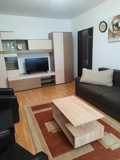 Apartament cu 2 camere semidecomandat, mobilat în Iancului