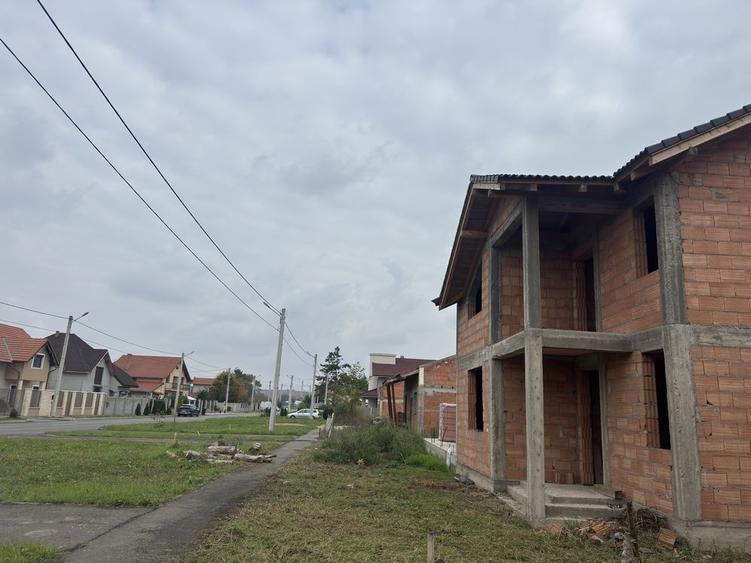 Casă cu 4 camere în Central