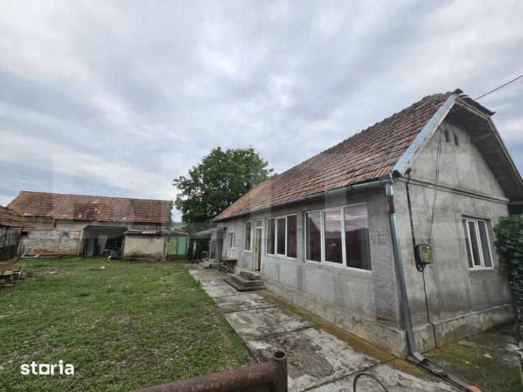 Casă cu 3 camere cu Teren 2698 Mp în Cistei