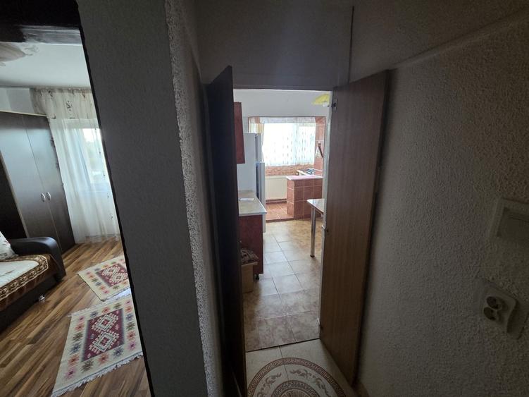 Apartament cu 2 camere decomandat în Craiter