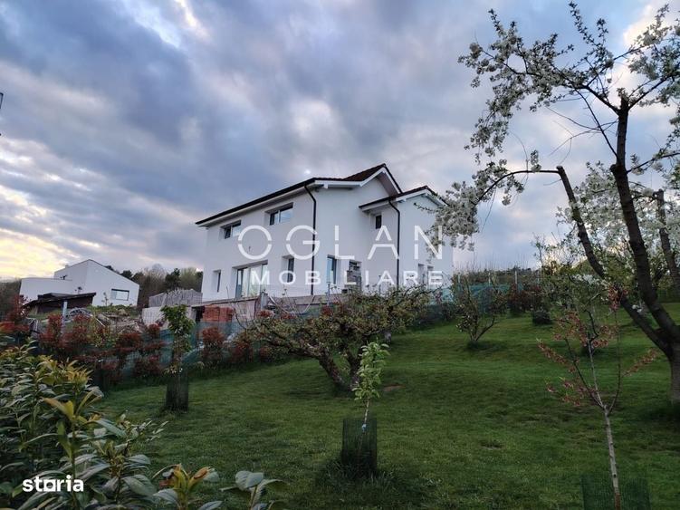 Casă cu 4 camere în Cisnădioara