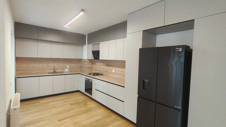 Apartament cu 3 camere decomandat în Pipera