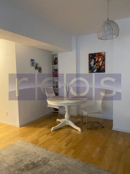Apartament cu 3 camere decomandat, mobilat în Străulești