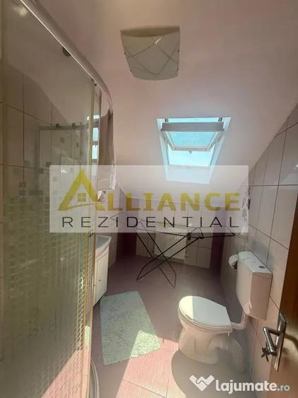 Apartament cu 3 camere semidecomandat în Berceni