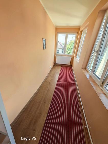 Casă cu Teren 790 Mp în Ghiroda