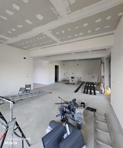 Casă cu 4 camere cu Teren 750 Mp în Central