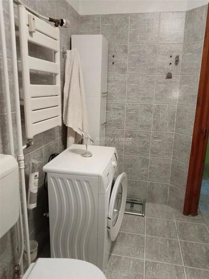 Vanzare apartament 4 camere-Bd. Decebal - 2