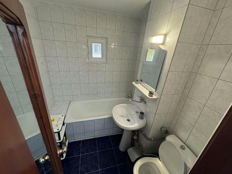 Apartament cu 2 camere decomandat în Galata