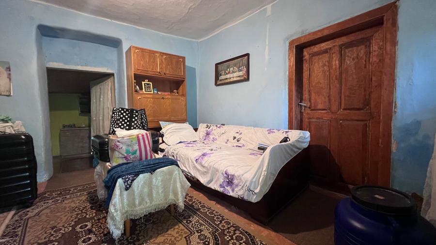 Casă individuală cu 4 camere cu Teren 2921 Mp în Olteni