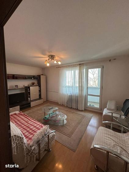 Apartament cu 4 camere decomandat în Militari