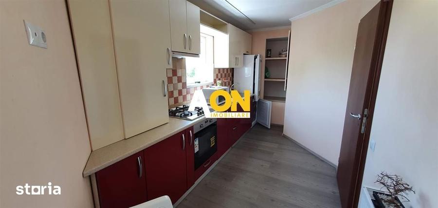 Casă cu 10 camere cu Teren 417 Mp în Central