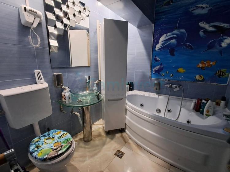 Apartament cu 5 camere decomandat în Gării
