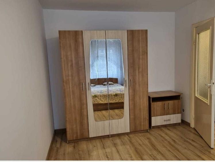 Apartament cu 2 camere decomandat în Spitalul Județean