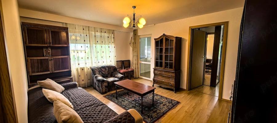 Casă cu 5 camere cu Teren 891 Mp în Central