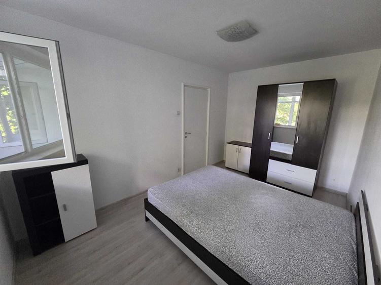 Apartament cu 2 camere decomandat în 1 Mai
