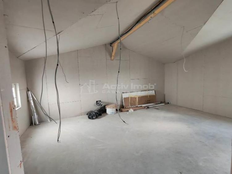 Casă cu 4 camere cu Teren 200 Mp în Prelungirea Ghencea