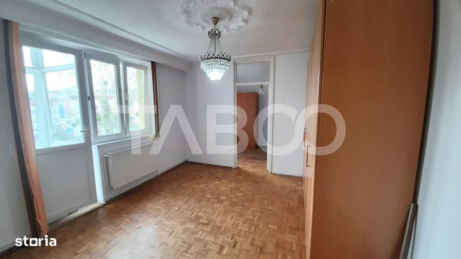 Apartament cu 2 camere nedecomandat, mobilat în Mihai Viteazul