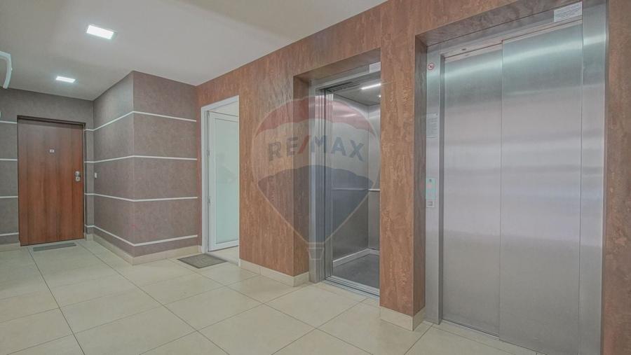 Apartament cu 2 camere decomandat, mobilat în Tractorul