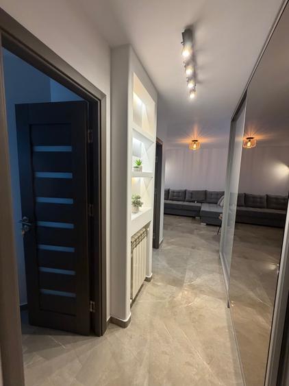 Apartament cu 2 camere decomandat, mobilat în Central