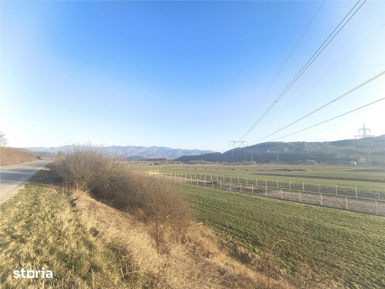 Teren de 2262 mp, în Central