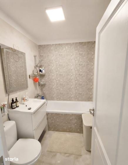 Apartament cu 3 camere, mobilat în Tomis Nord