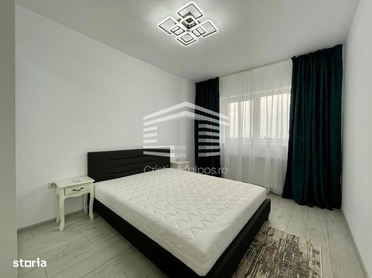 Apartament cu 3 camere decomandat în Noua
