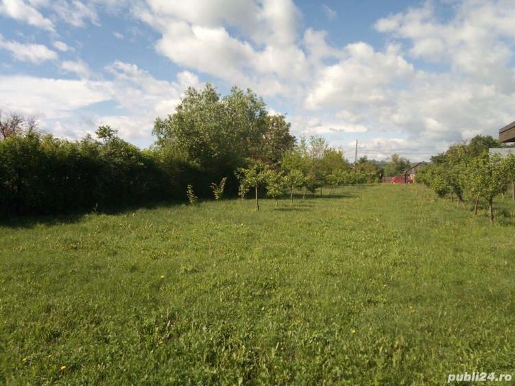 Teren de 4005 mp, în Girov