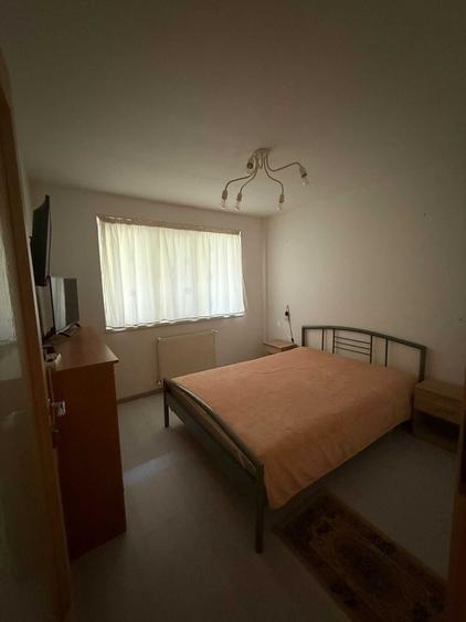 Apartament cu 4 camere decomandat în Rahova