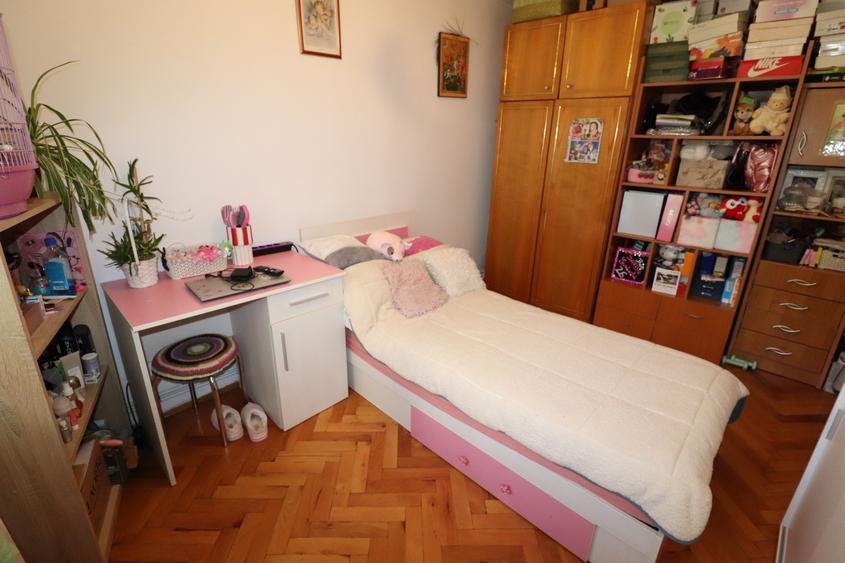 Apartament cu 3 camere în Kiriac